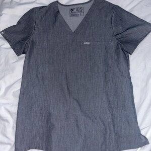 FIGS women’s Gray scrub top
